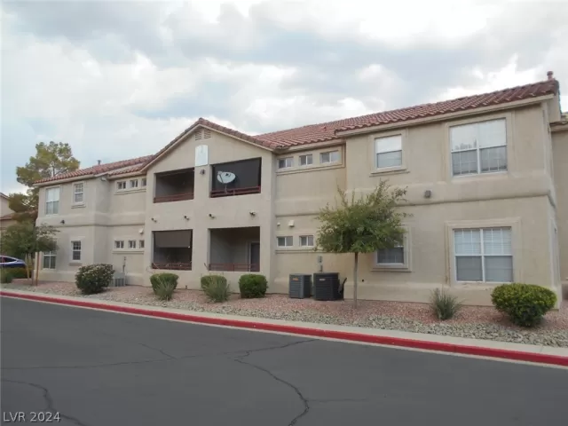 MLS: 2601524 Condo For Sale