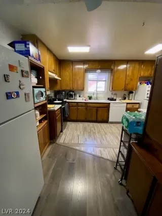 Photo #4: 2601572 Listing