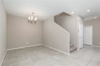 Photo #5: 2601596 Listing 