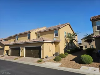 Photo #5: 2601601 Listing 