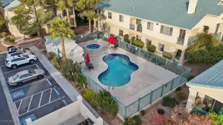 Photo #6: 2601633 Listing