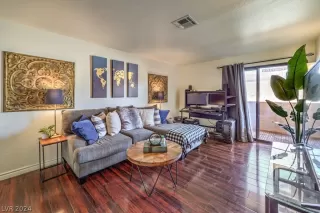 Photo #3: 2601635 Listing 