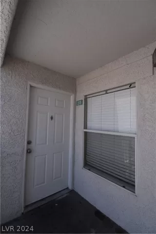 Photo #1: 2601645 Listing 