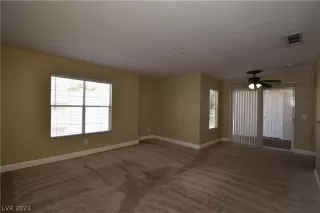 Photo #2: 2601645 Listing 