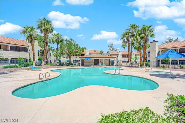 MLS: 2601647 Condo For Sale