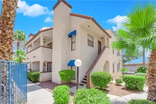 Photo #1: 2601647 Listing