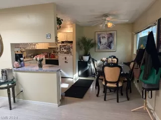 Photo #5: 2601650 Listing