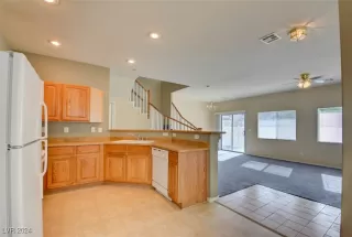 Photo #6: 2601684 Listing