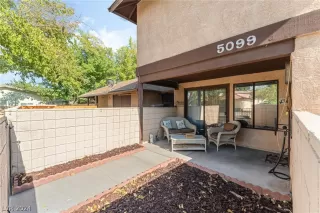 Photo #4: 2601687 Listing 