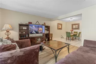 Photo #6: 2601687 Listing 