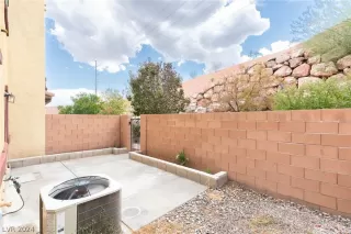 Photo #3: 2601689 Listing