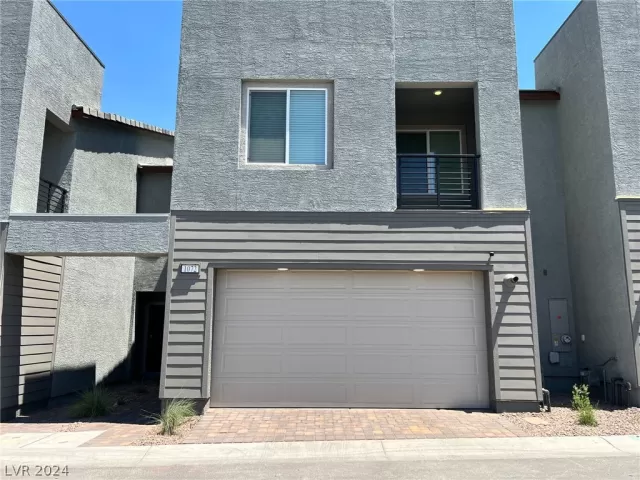 MLS: 2601703 Condo For Sale