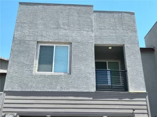 Photo #2: 2601703 Listing 