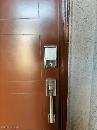 Photo #3: 2601703 Listing 