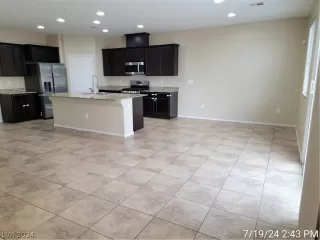 Photo #4: 2601715 Listing 