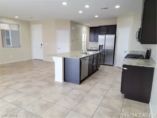 Photo #6: 2601715 Listing 