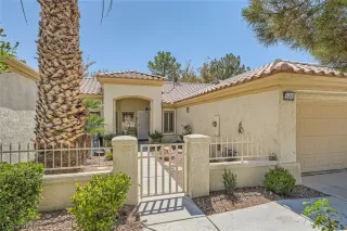 Photo #2: 2601729 Listing 