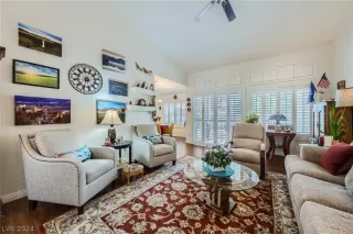 Photo #4: 2601729 Listing 