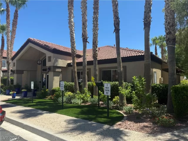 MLS: 2601730 Condo For Sale