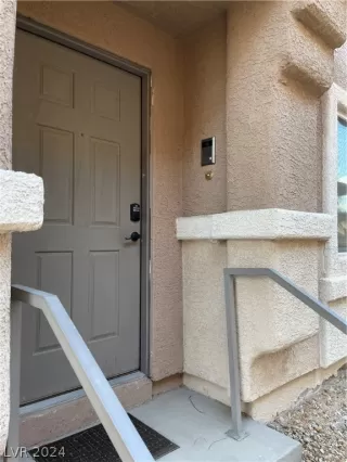 Photo #1: 2601732 Listing