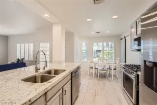 Photo #3: 2601746 Listing 