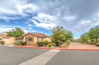 Photo #1: 2601761 Listing 