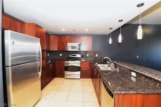 Photo #5: 2601769 Listing 