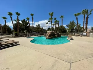 Photo #1: 2601787 Listing 