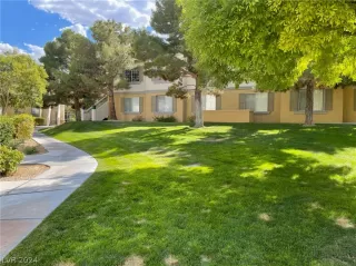 Photo #4: 2601787 Listing 