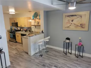 Photo #3: 2601791 Listing