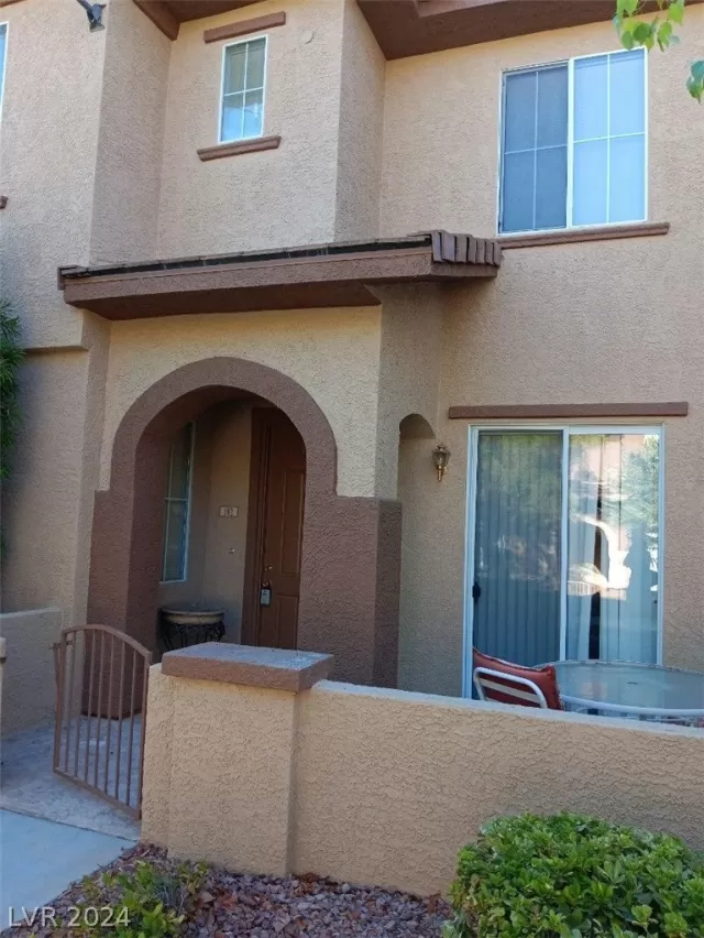 MLS: 2601801 Condo For Sale