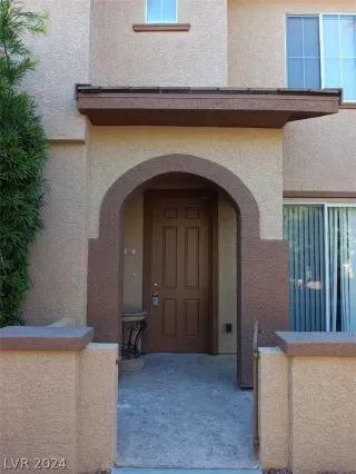 Photo #1: 2601801 Listing 