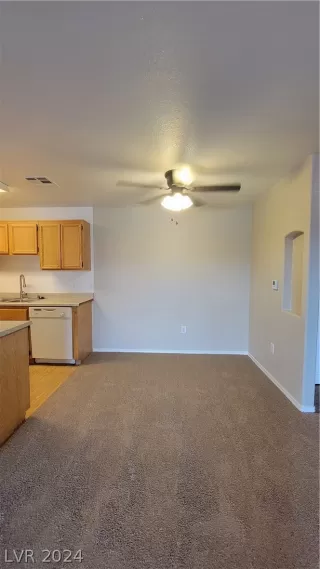 Photo #4: 2601811 Listing 