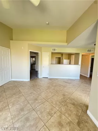 Photo #1: 2601831 Listing 