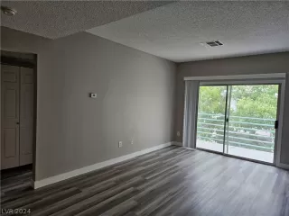 Photo #2: 2601840 Listing 