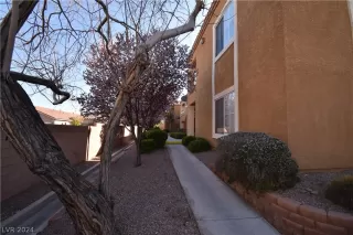 Photo #1: 2601861 Listing 