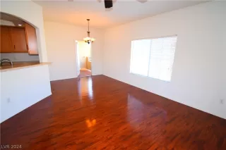 Photo #3: 2601861 Listing 