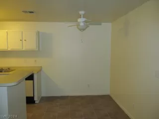 Photo #3: 2601871 Listing 