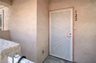 Photo #2: 2601882 Listing 