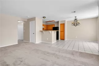 Photo #5: 2601882 Listing 