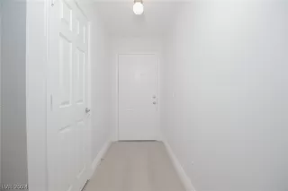 Photo #5: 2601886 Listing