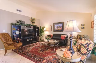 Photo #2: 2601890 Listing 