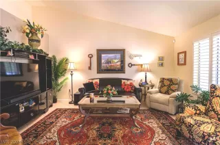 Photo #3: 2601890 Listing 