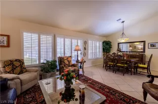 Photo #6: 2601890 Listing 