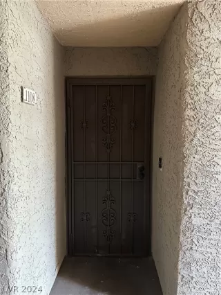 Photo #1: 2601891 Listing 