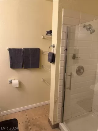 Photo #5: 2601891 Listing 