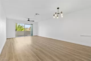 Photo #2: 2601902 Listing