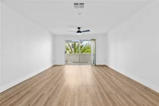 Photo #5: 2601902 Listing