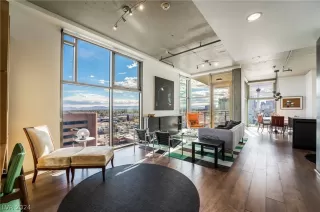 Photo #2: 2601984 Listing 