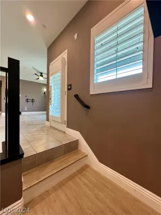 Photo #2: 2601987 Listing 